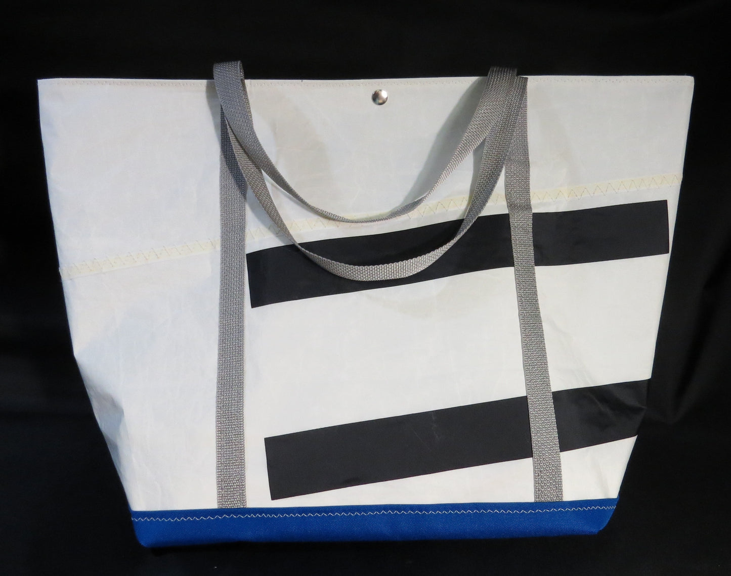 Large Black 11 Snap Sail Tote
