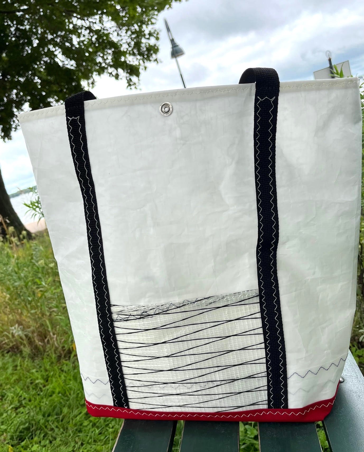 Medium 0 Snap Sail Tote