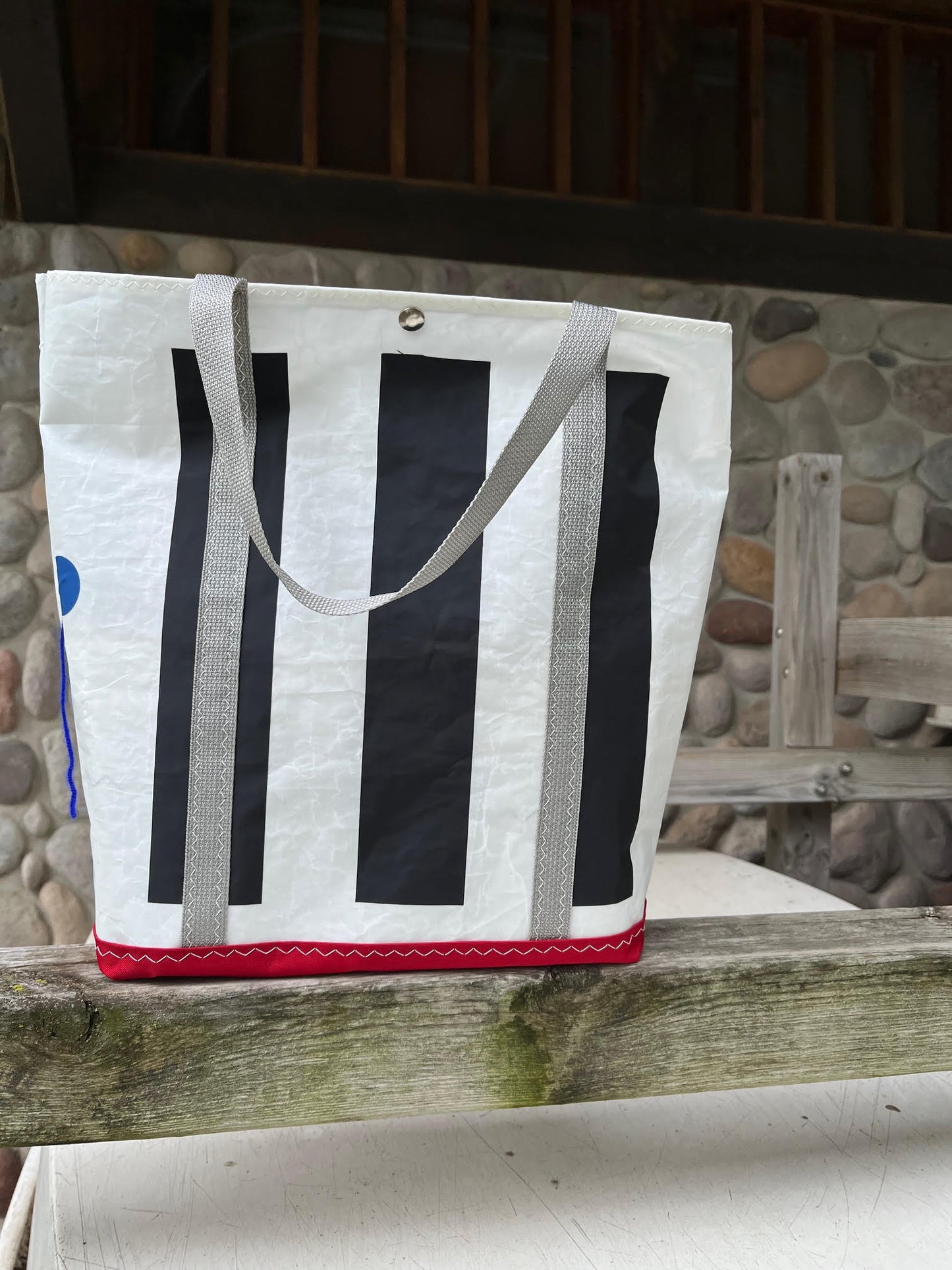 Medium 111 Snap Sail Tote