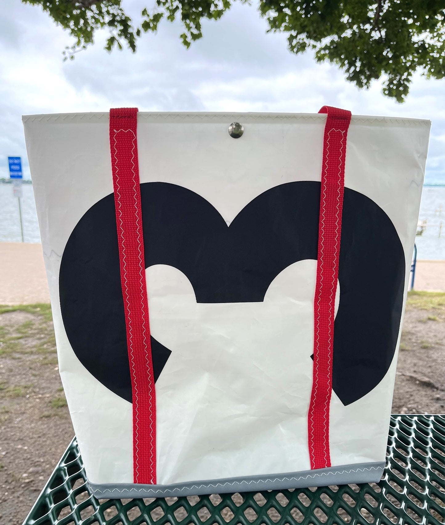 Medium 3 Snap Sail Tote